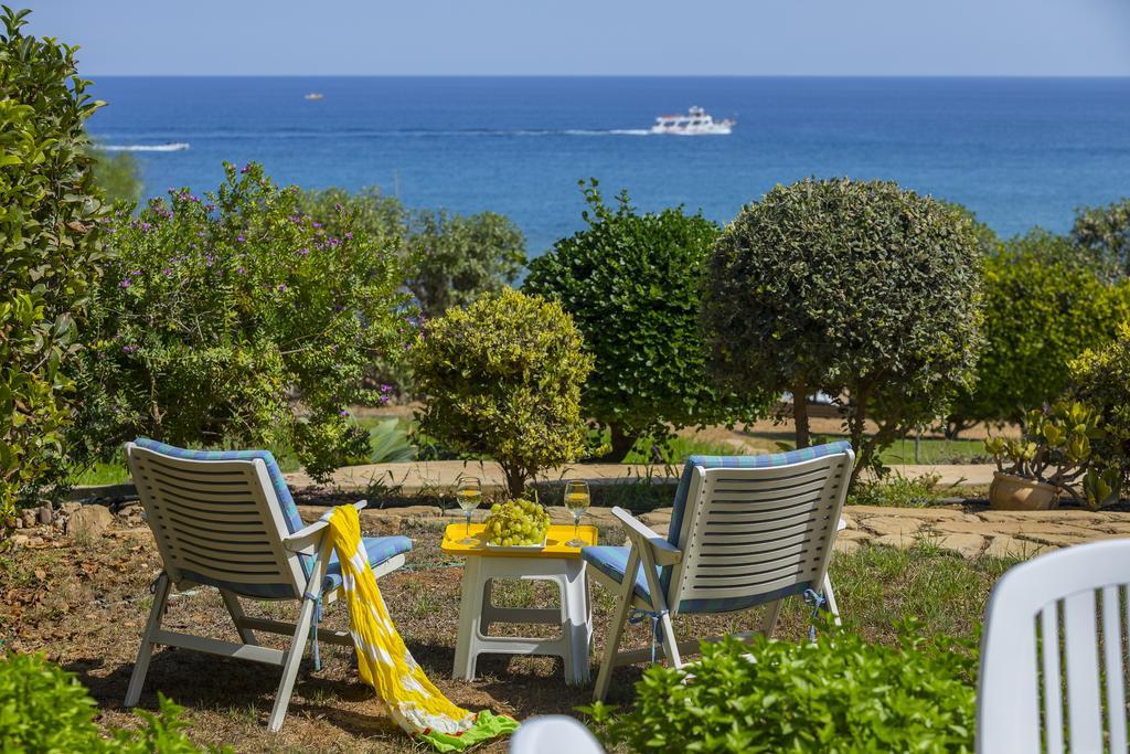 Protaras Beachfront Sirina Lina Suite Paralimni Ngoại thất bức ảnh