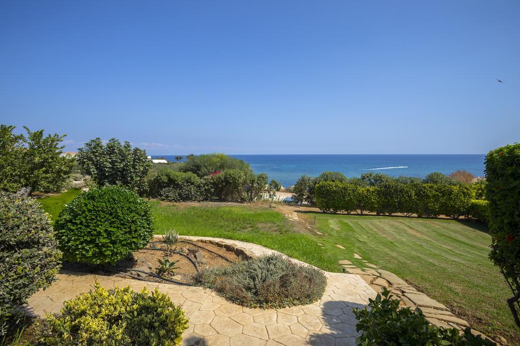 Protaras Beachfront Sirina Lina Suite Paralimni Ngoại thất bức ảnh